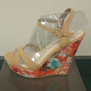 Women's Tan Wedge Sandals